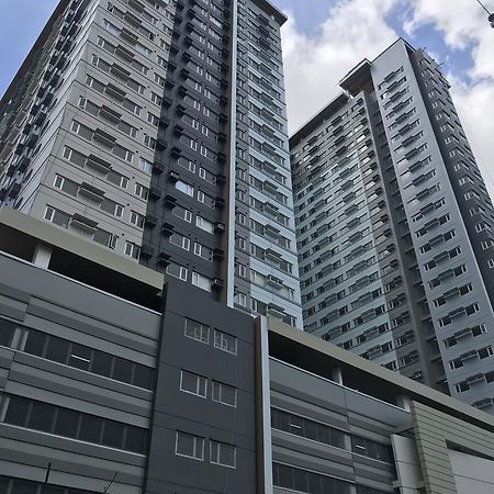 Apartamento Avida Towers Davao Exterior foto